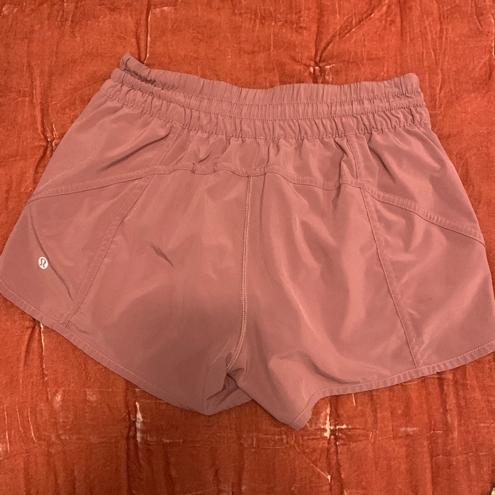 Lululemon Tracker Short V 4”